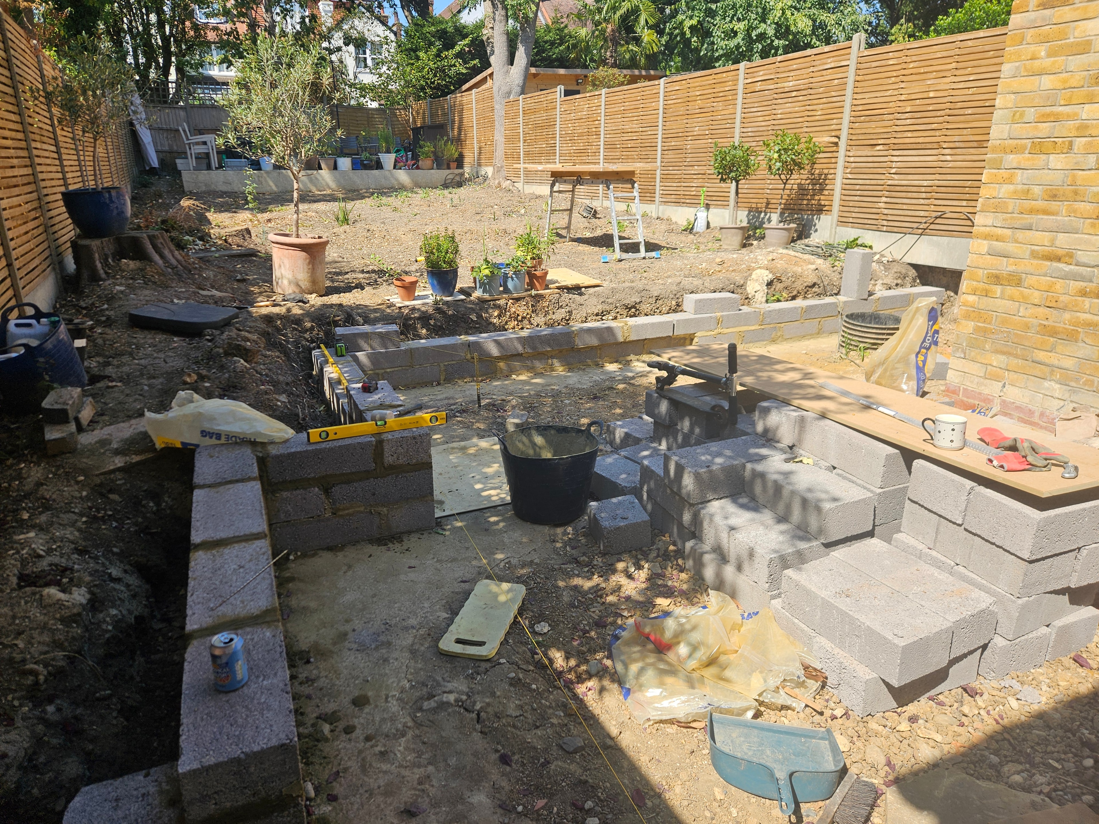 Walls progressing, more blocks stacked